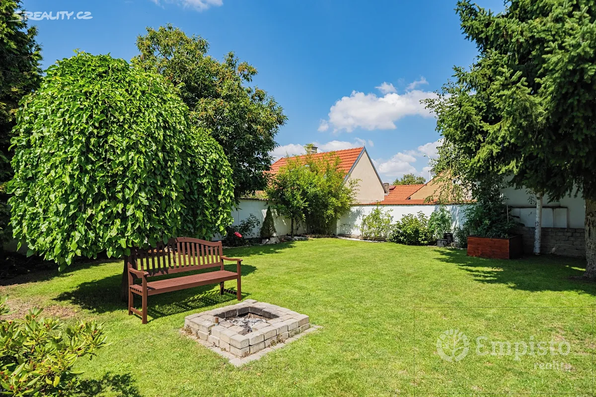 Prodej rodinného domu 171 m², pozemek 457 m² – další
