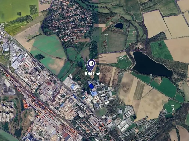 Prodej pole 9655 m², Praha – náhled fotky 2