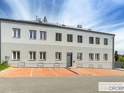 Pronájem bytu 1+kk 43 m²