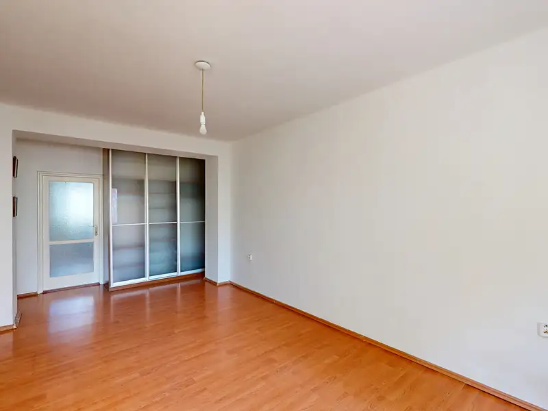 Prodej bytu 2+1 50 m², Praha – náhled fotky 2