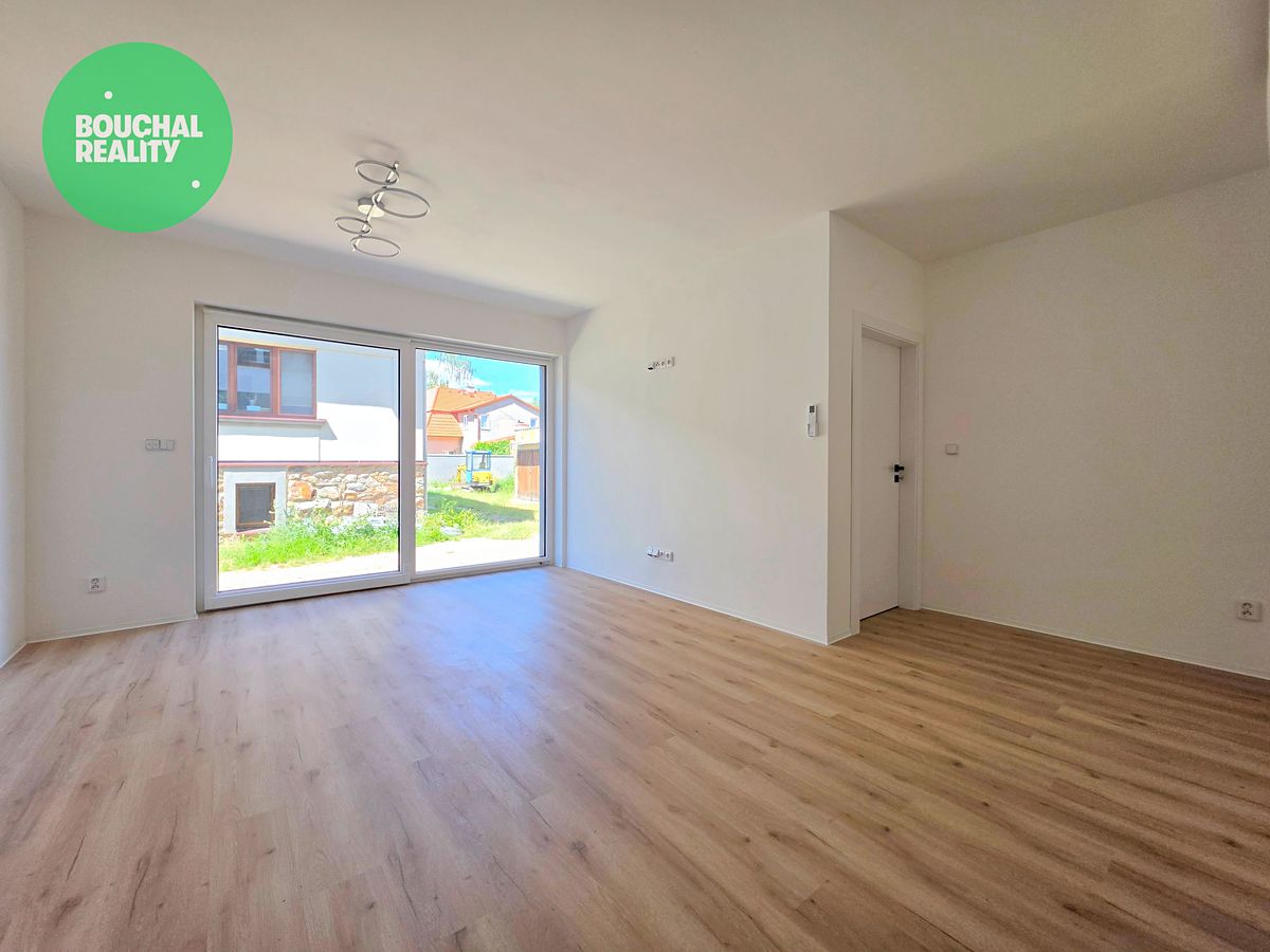 Pronájem bytu 2+kk 55 m² – fotografie 5