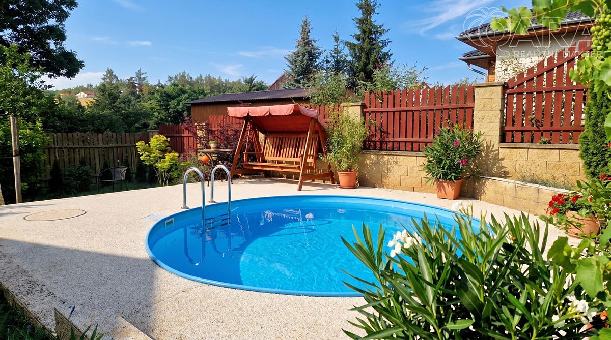 Prodej chalupy 140 m², pozemek 733 m²