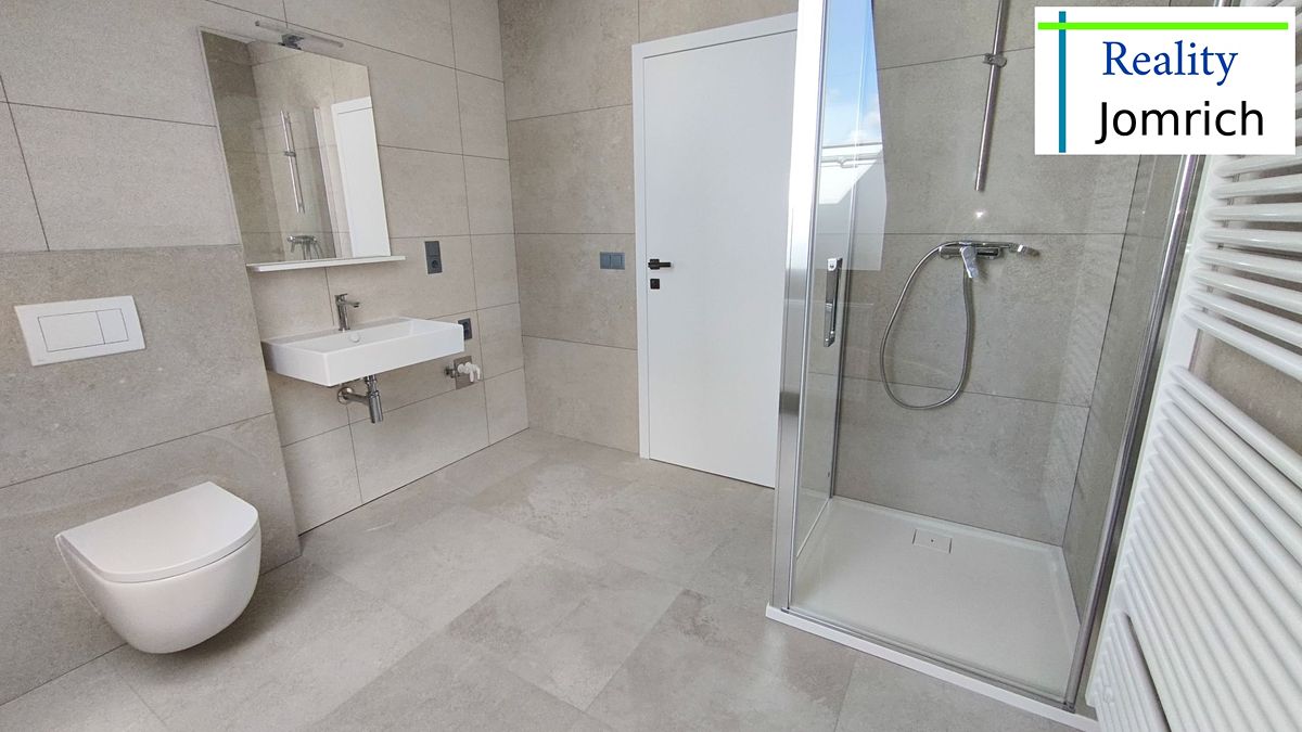 Pronájem bytu 1+kk 40 m²