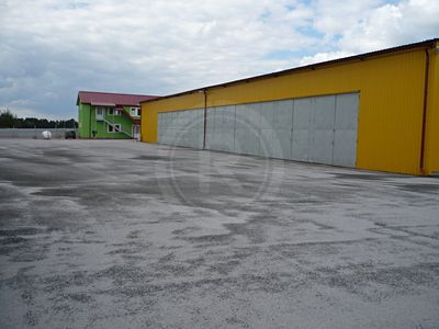 Pronájem skladového prostoru 825 m²