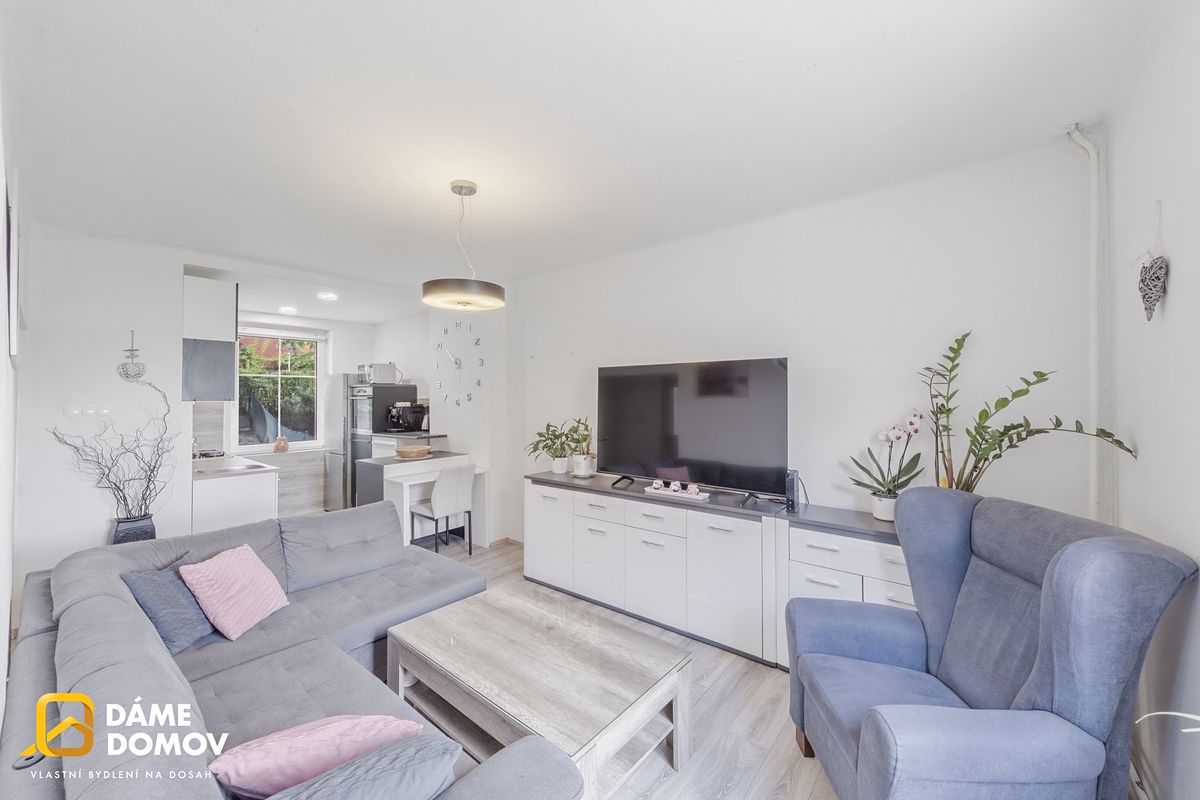 Prodej rodinného domu 100 m², pozemek 73 m² – fotografie 2