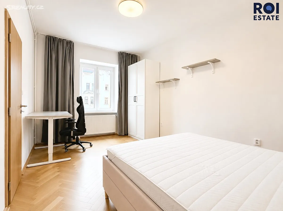 Pronájem bytu 2+kk 44 m² – pohled 3