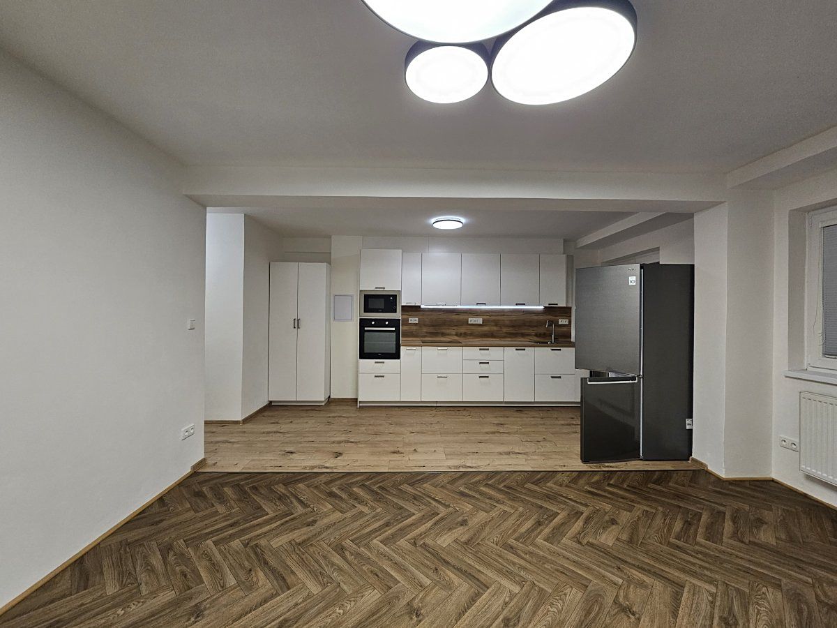 Pronájem bytu 2+1 56 m²