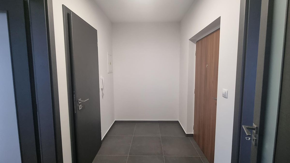 Pronájem bytu 2+kk 63 m² – fotografie 4