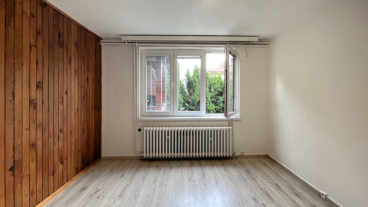 Pronájem bytu 3+1 90 m² – fotografie 3