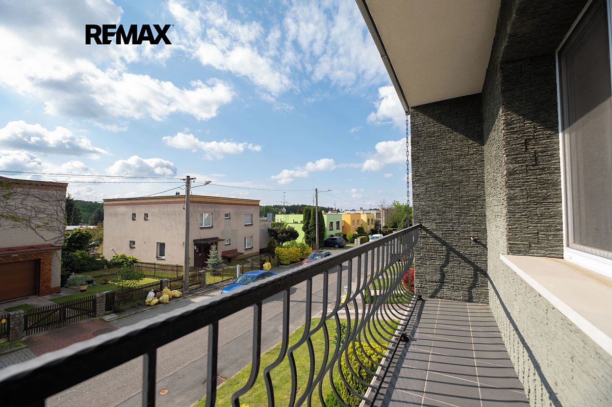 Prodej rodinného domu 240 m², pozemek 297 m² – fotografie 3
