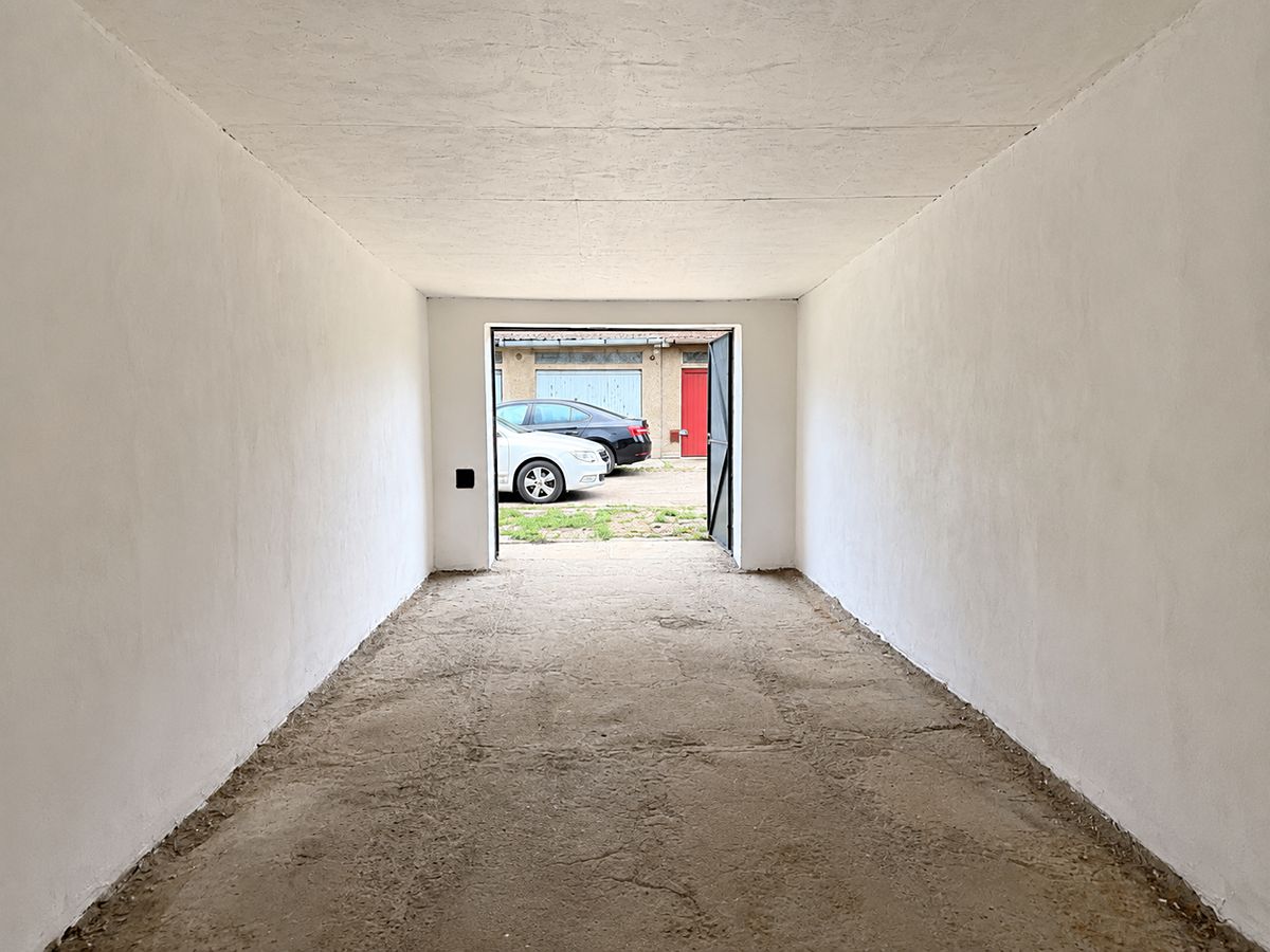 Pronájem garáže 24 m² – fotografie 2