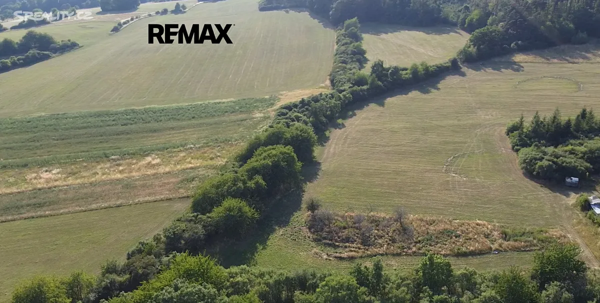 Prodej stavebního pozemku 977 m² – pohled 5