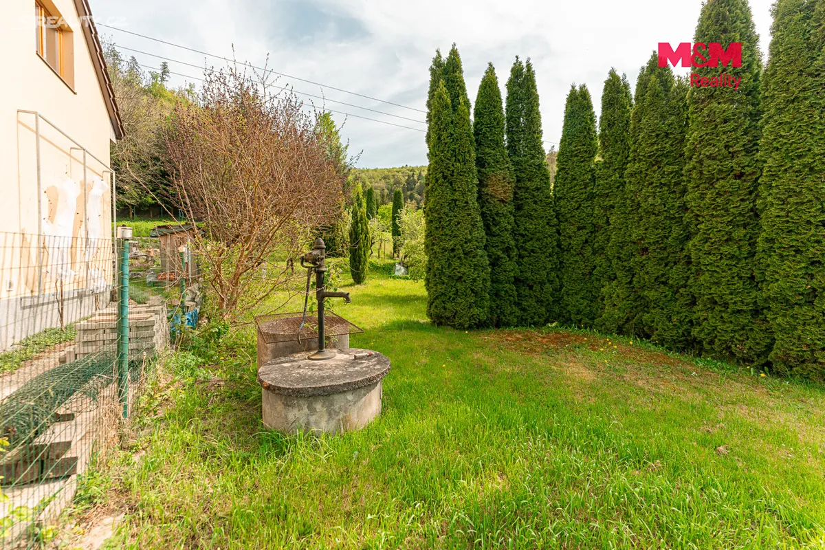Prodej stavebního pozemku 1214 m² – pohled 5