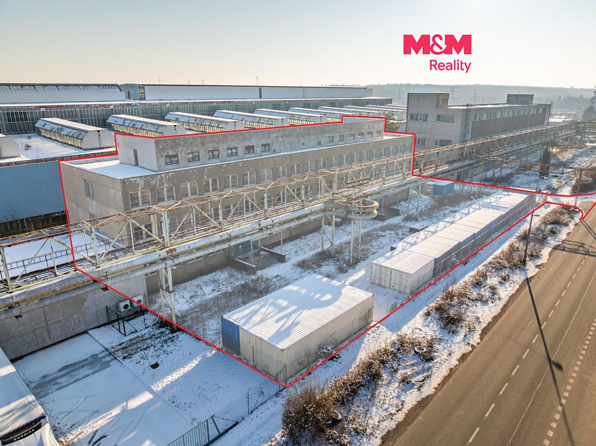 Prodej výrobní haly, prostoru 2602 m²