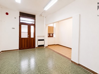 Pronájem obchodního prostoru 53 m²