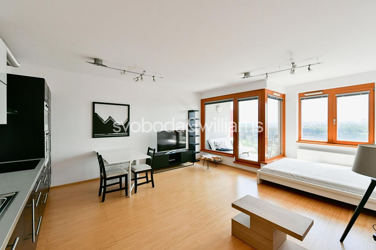 Pronájem bytu 1+kk 39 m²