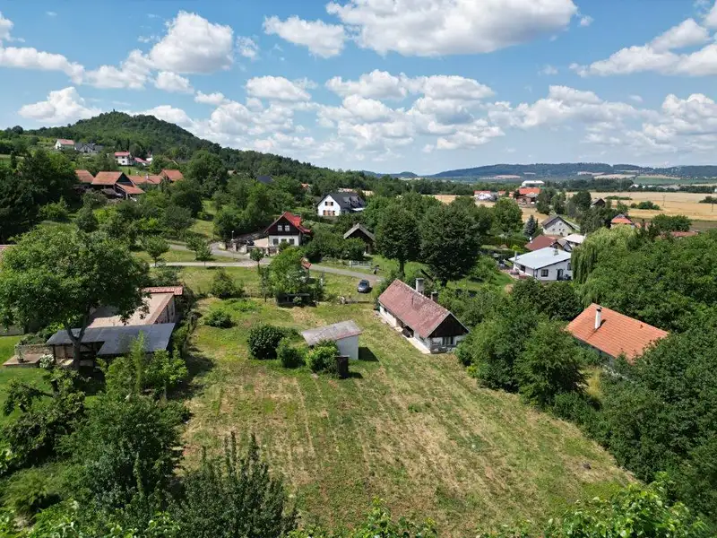 Prodej stavebního pozemku 2000 m², Jičín – náhled fotky 2