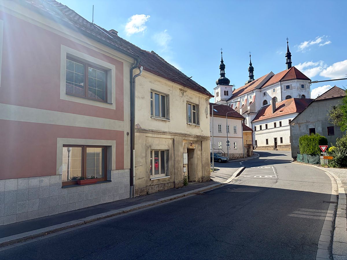 Prodej rodinného domu 93 m², pozemek 119 m² – fotografie 2