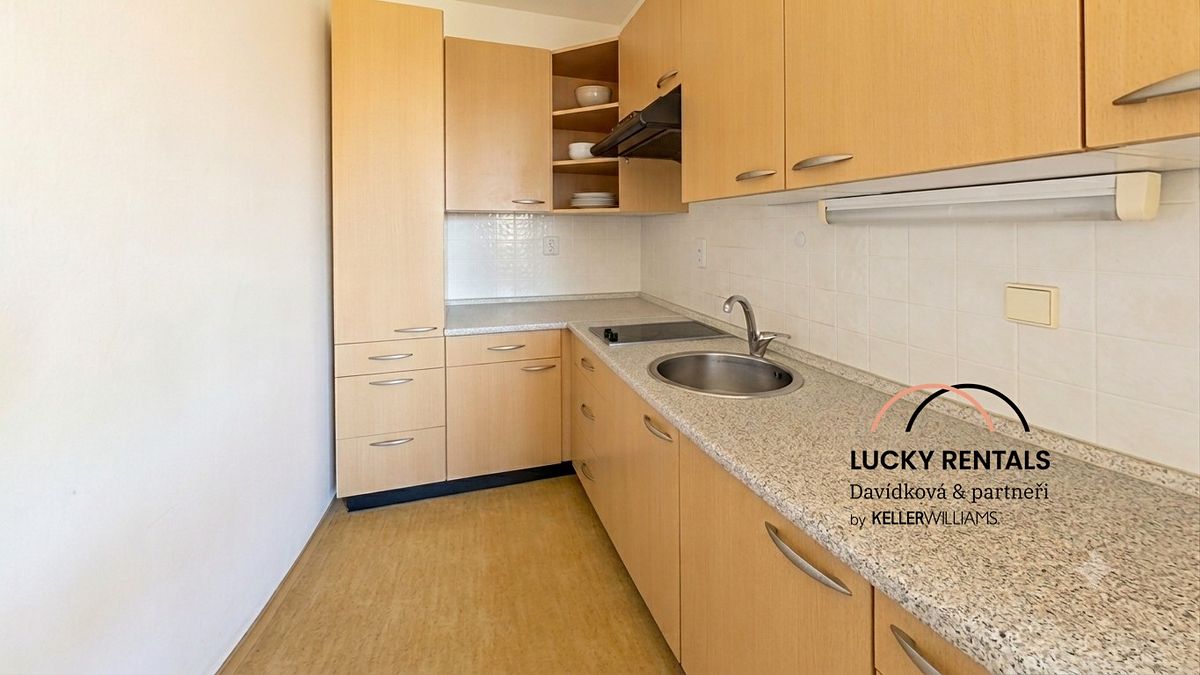 Pronájem bytu 1+kk 35 m²
