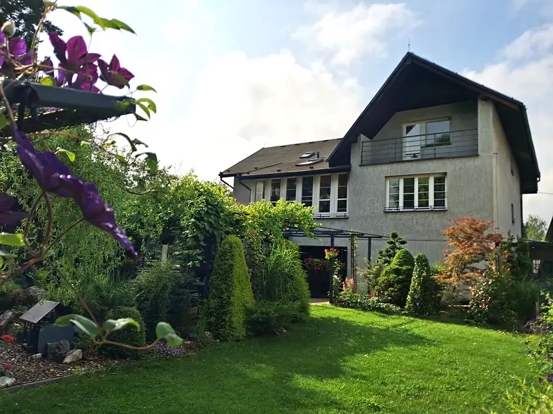 Prodej rodinného domu 280 m², pozemek 939 m², Světice – náhled fotky 1