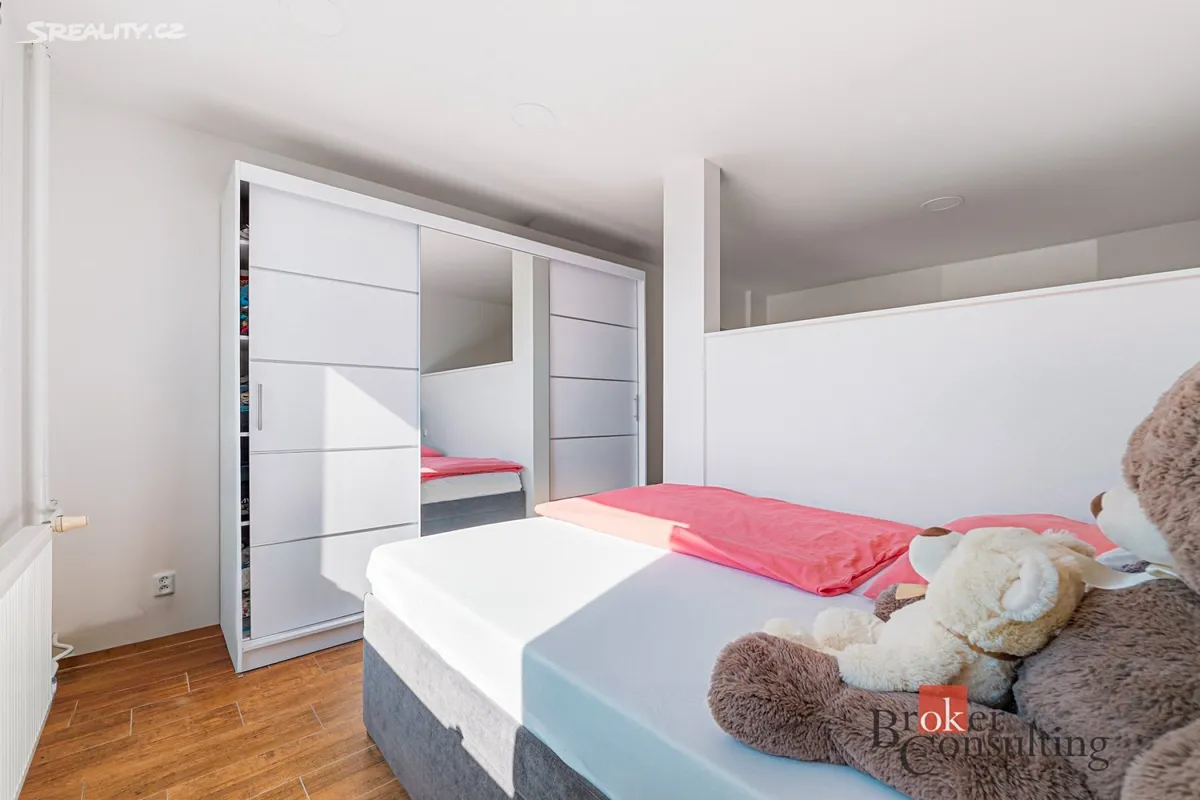 Pronájem bytu 1+1 39 m² – pohled 6