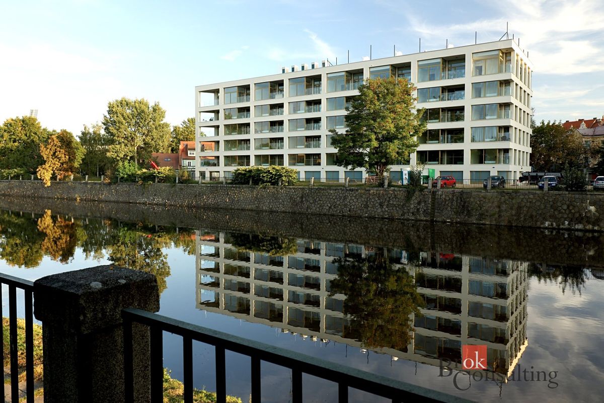 Pronájem bytu 2+kk 62 m²