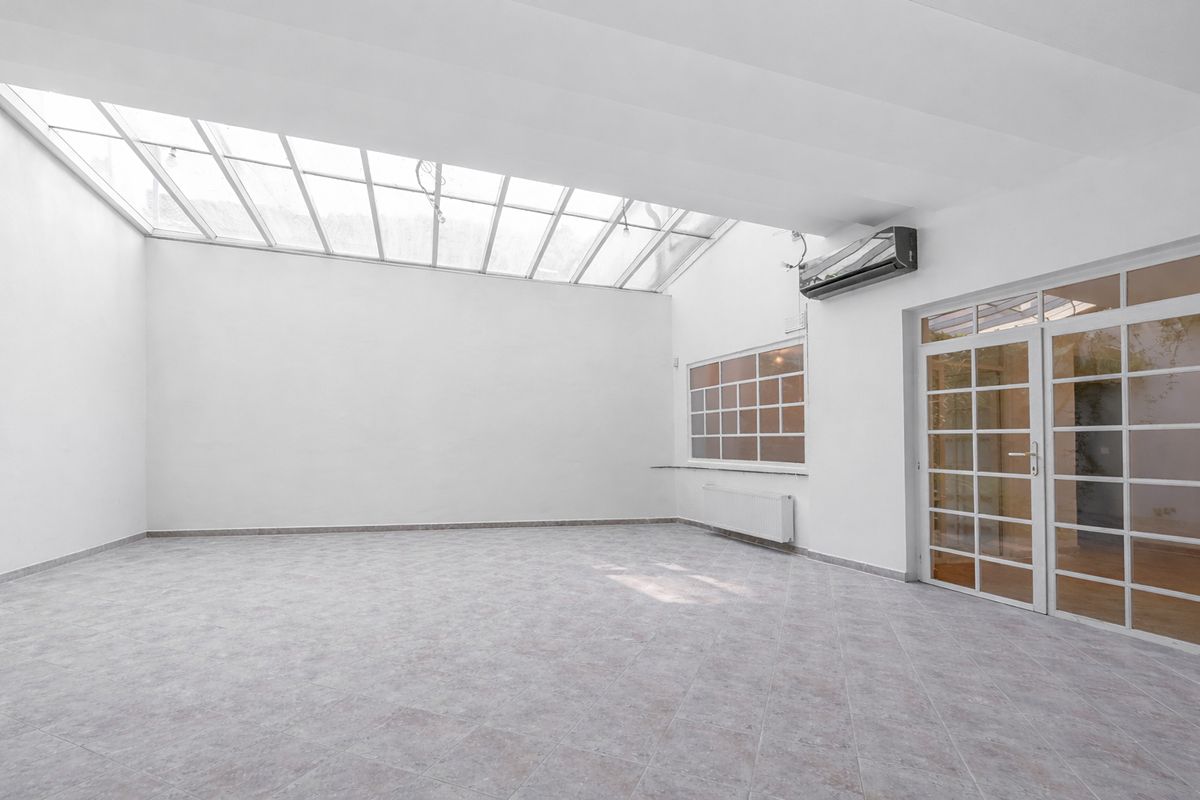 Pronájem kanceláře 124 m² – fotografie 2