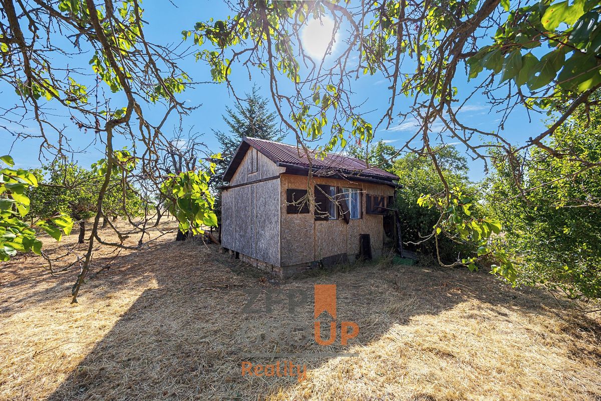 Prodej zahrady 1372 m², Znojmo – fotka 1 z 3