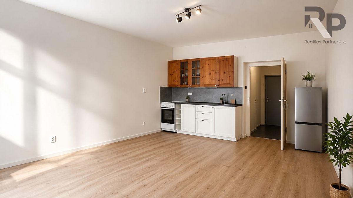 Pronájem bytu 1+kk 32 m² – fotografie 2