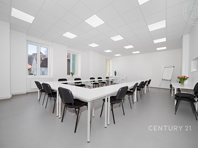Pronájem komerčního prostoru, 60 m² (3 z 12)