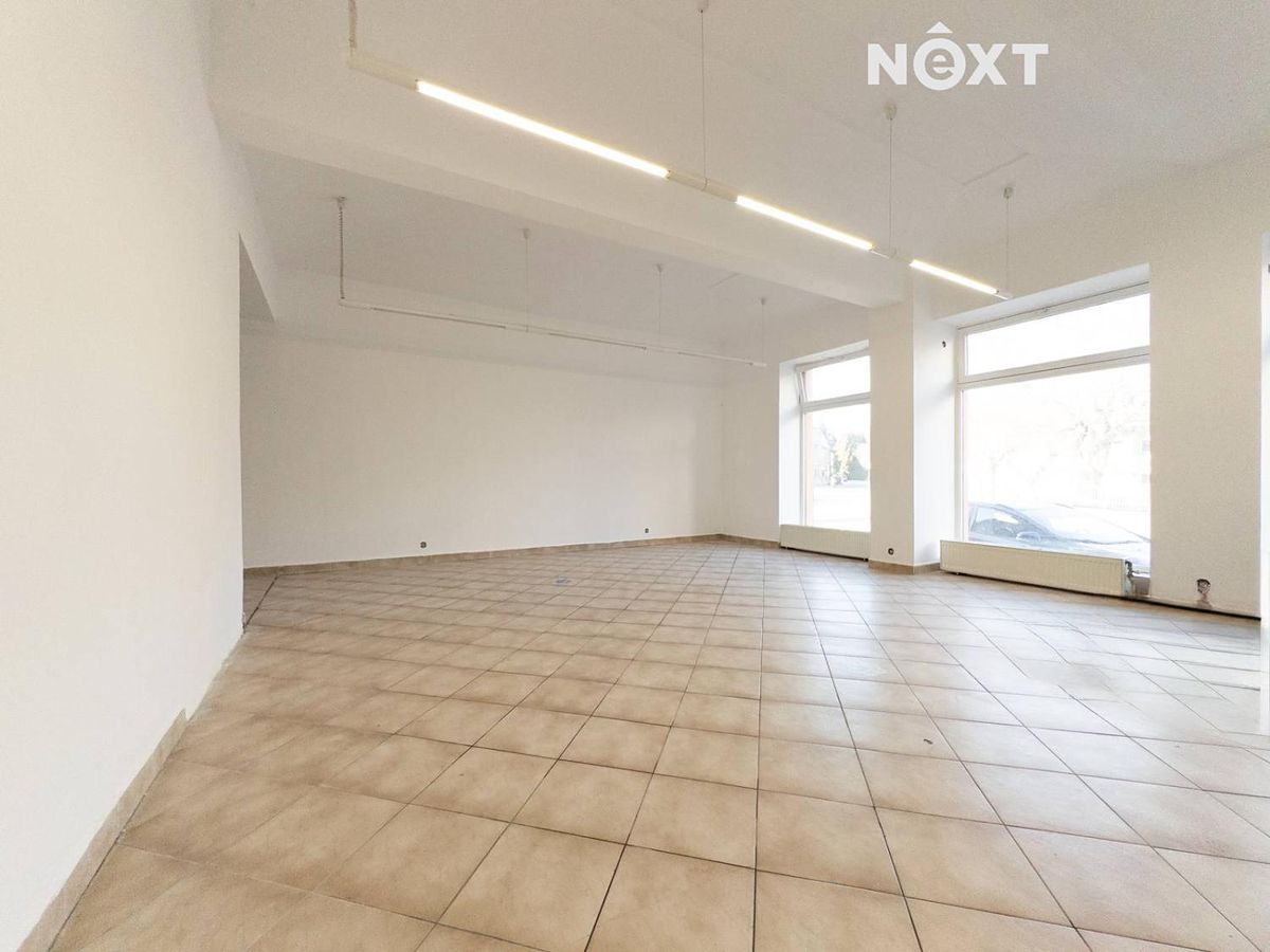 Pronájem obchodního prostoru 87 m² – fotografie 2