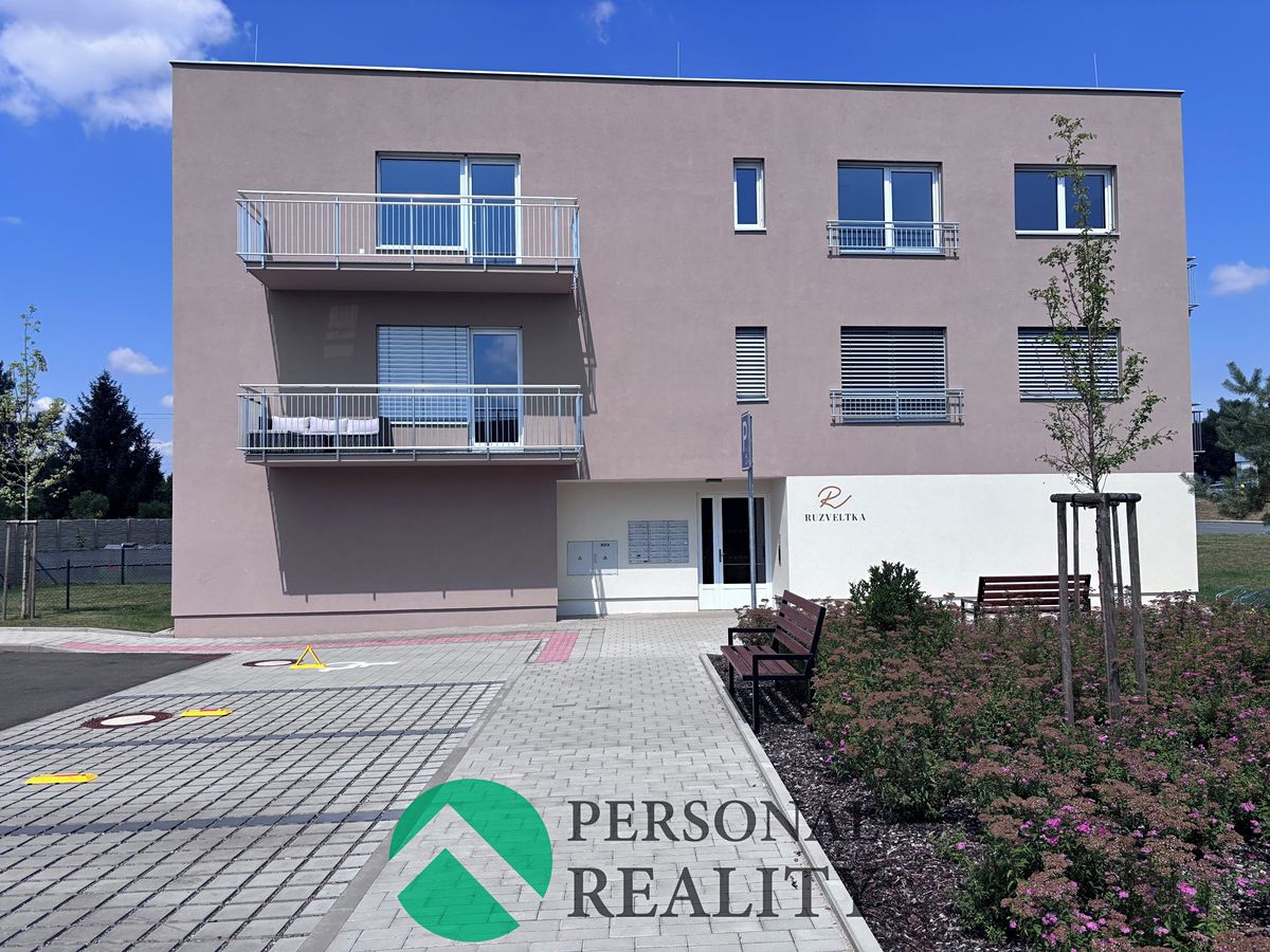 Pronájem bytu 2+kk 66 m²