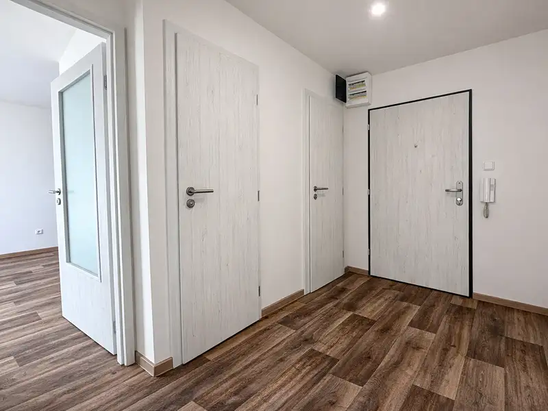 Prodej bytu 2+kk 44 m², Praha – náhled fotky 2