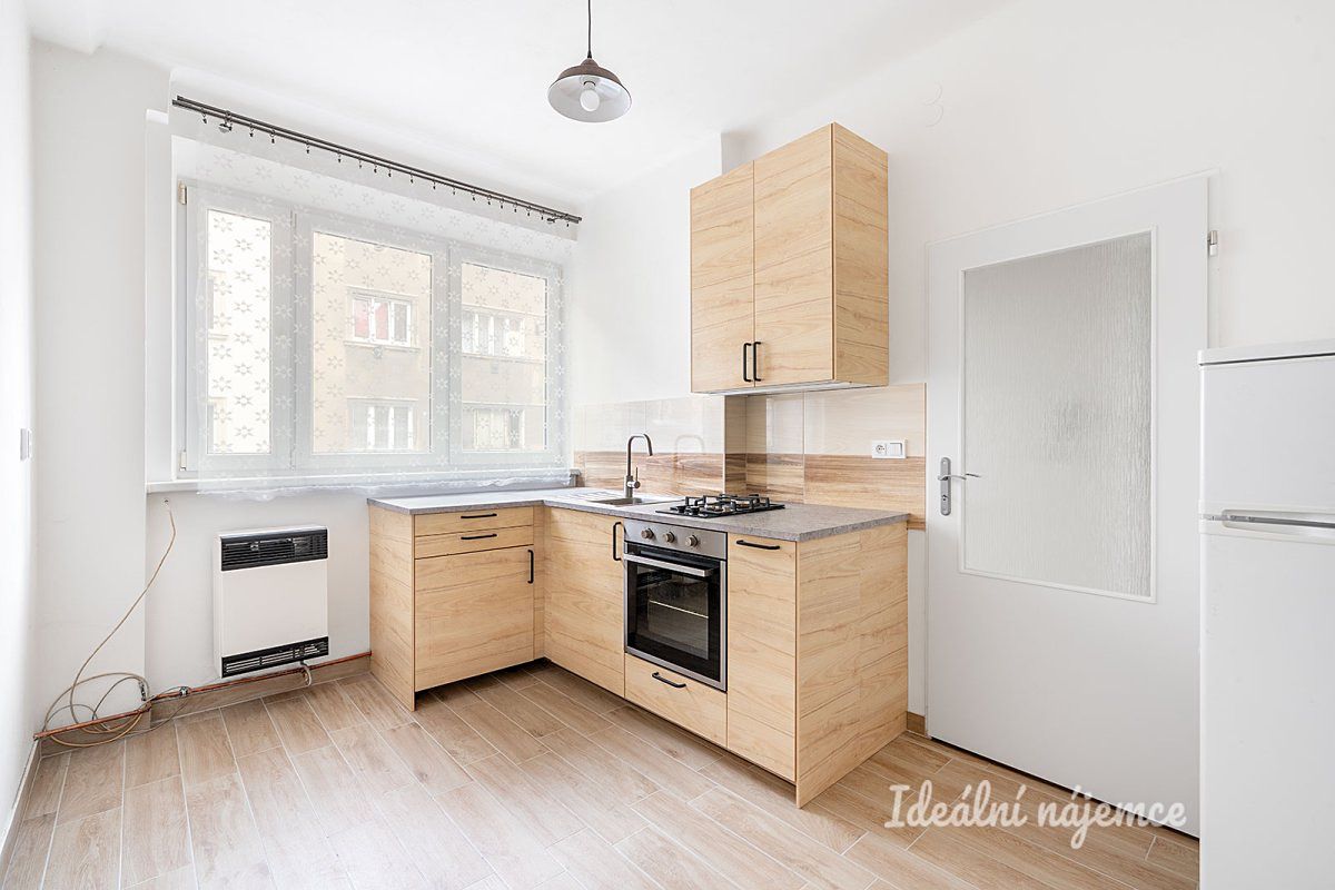 Pronájem bytu 1+1 35 m²