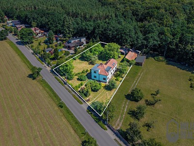 Prodej  rodinného domu 260 m², pozemek 2 877 m²