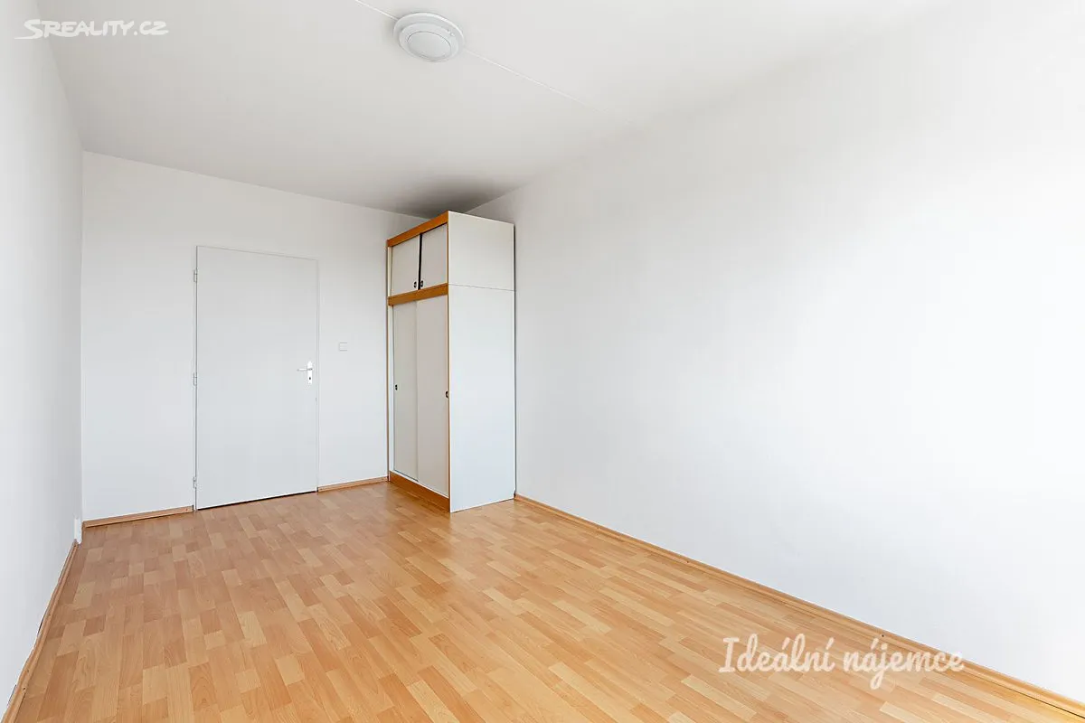 Pronájem bytu 2+kk 49 m² – pohled 3