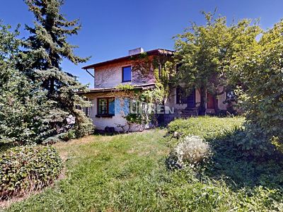 Prodej rodinného domu 250 m², pozemek 566 m²