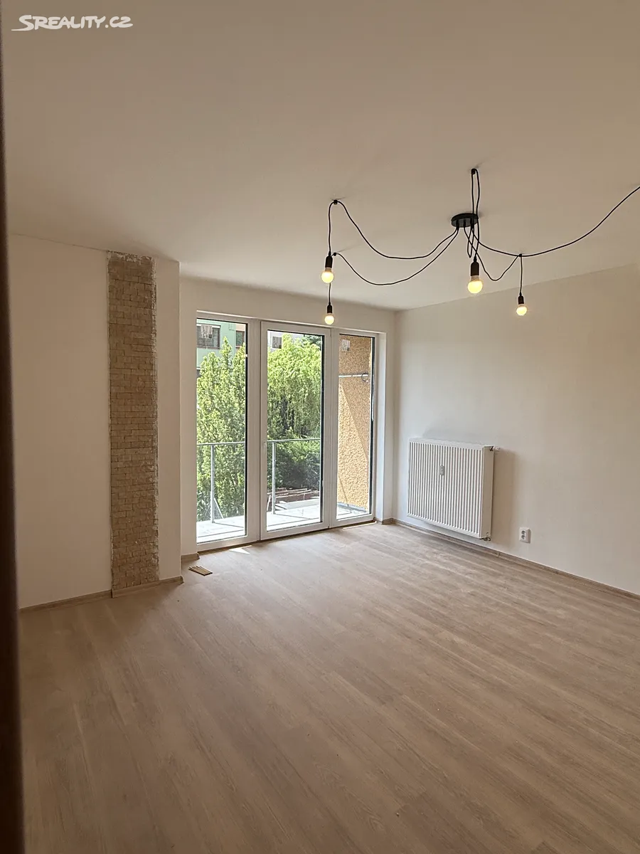 Pronájem bytu 3+kk 70 m², Pardubice