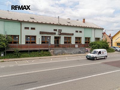 Prodej komerční nemovitosti 1450 m²