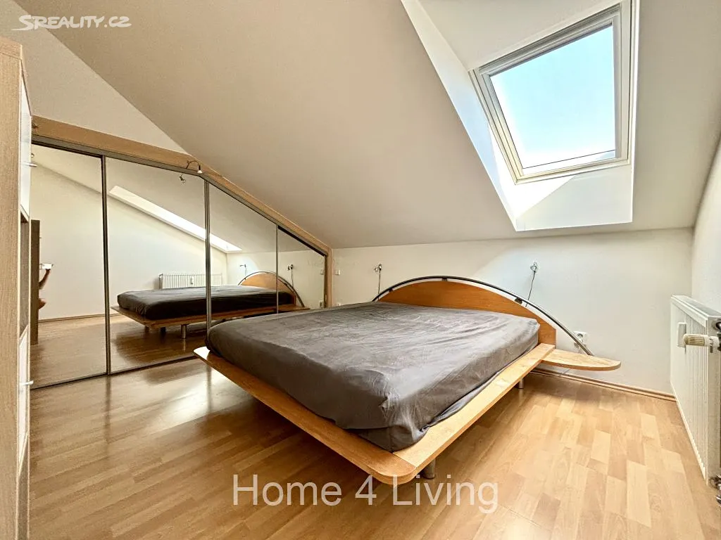 Pronájem bytu 2+kk 62 m² – pohled 5