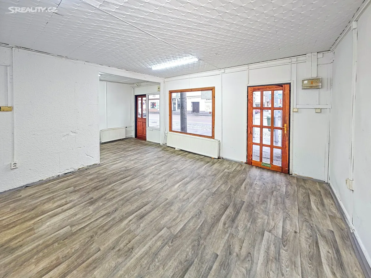 Pronájem obchodního prostoru 31 m², Pardubice