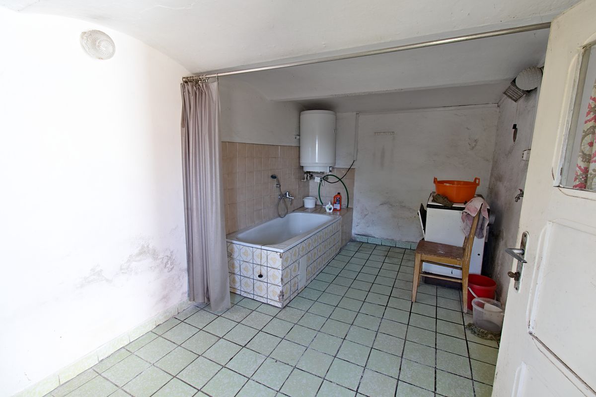 Prodej rodinného domu 181 m², pozemek 1072 m² – fotografie 4
