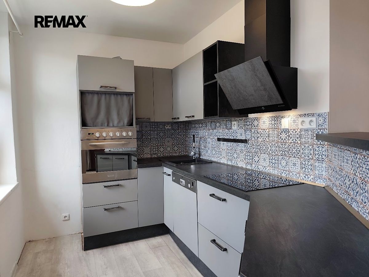 Pronájem bytu 3+kk 80 m²