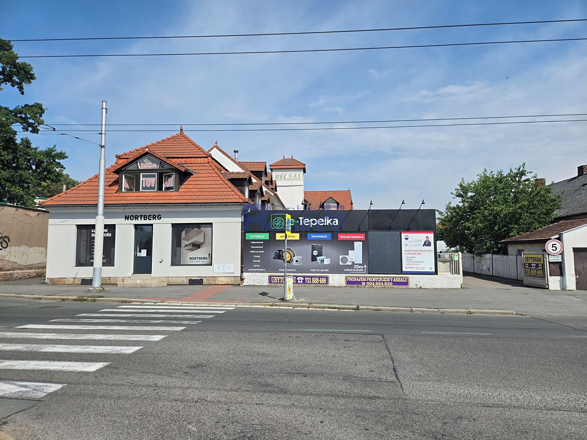Pronájem obchodního prostoru 200 m²