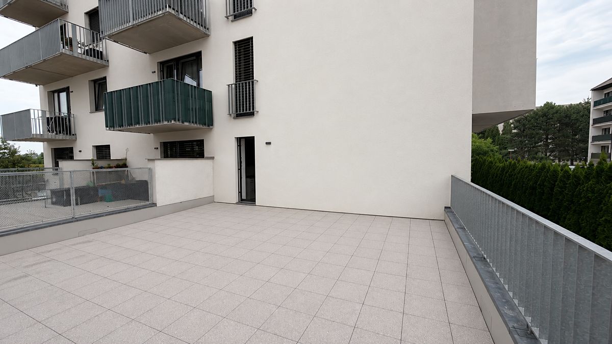 Pronájem bytu 2+kk 52 m² – fotografie 5