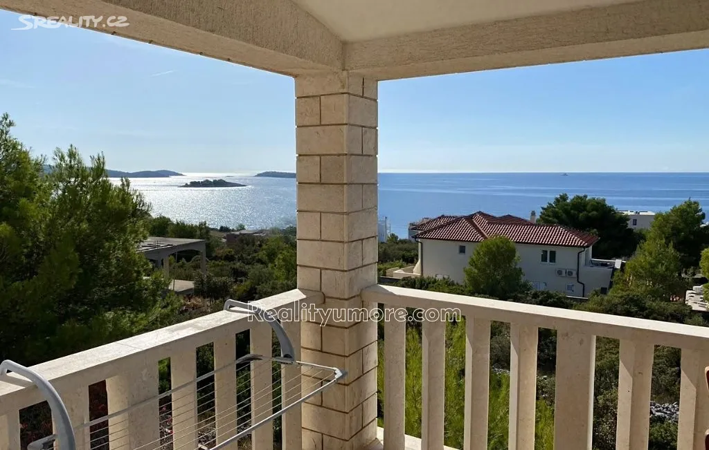 Prodej rodinného domu 220 m², pozemek 290 m², Rogoznica