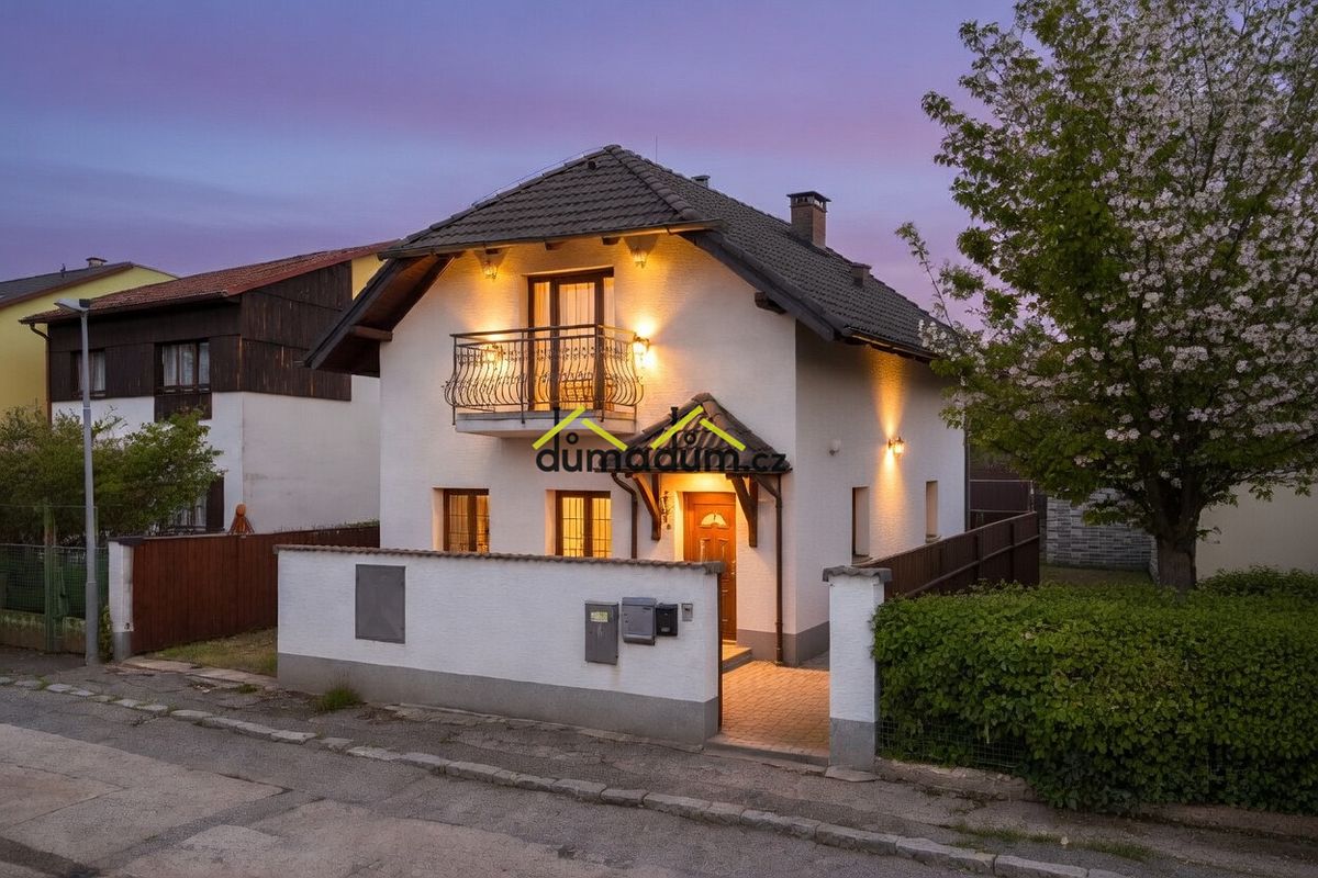 Prodej rodinného domu 450 m², pozemek 400 m²