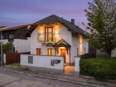 Prodej rodinného domu 450 m², pozemek 400 m²