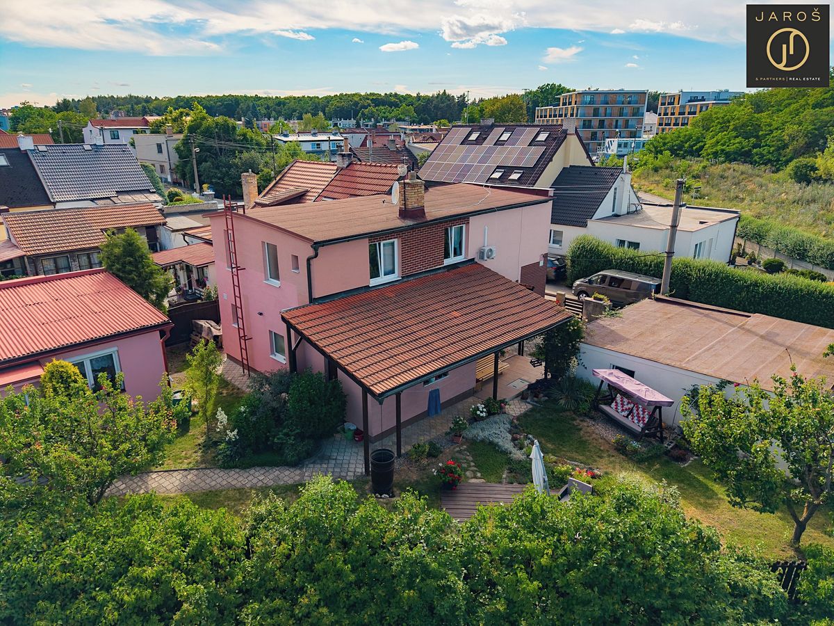 Prodej rodinného domu 160 m², pozemek 610 m² – fotografie 3
