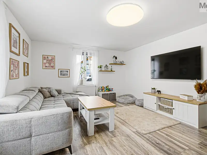 Prodej rodinného domu 105 m², pozemek 253 m², Dubí – náhled fotky 3